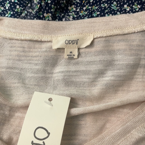 🦋4/$25 Sleeveless V-Neck Tunic Various Sizes Available - Picture 9 of 15